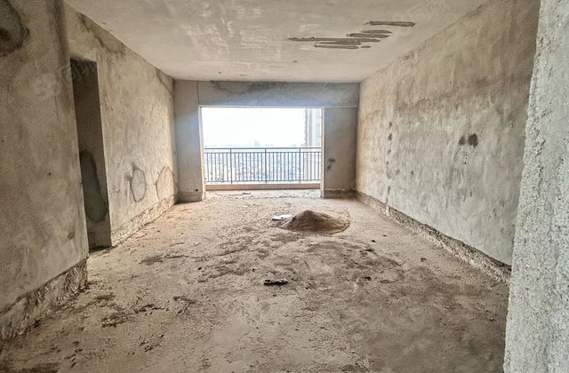 嘉福新城4室2厅131.81㎡75万二手房图片