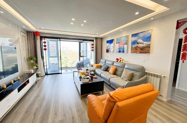 观山小区4室2厅173.66㎡285万二手房图片