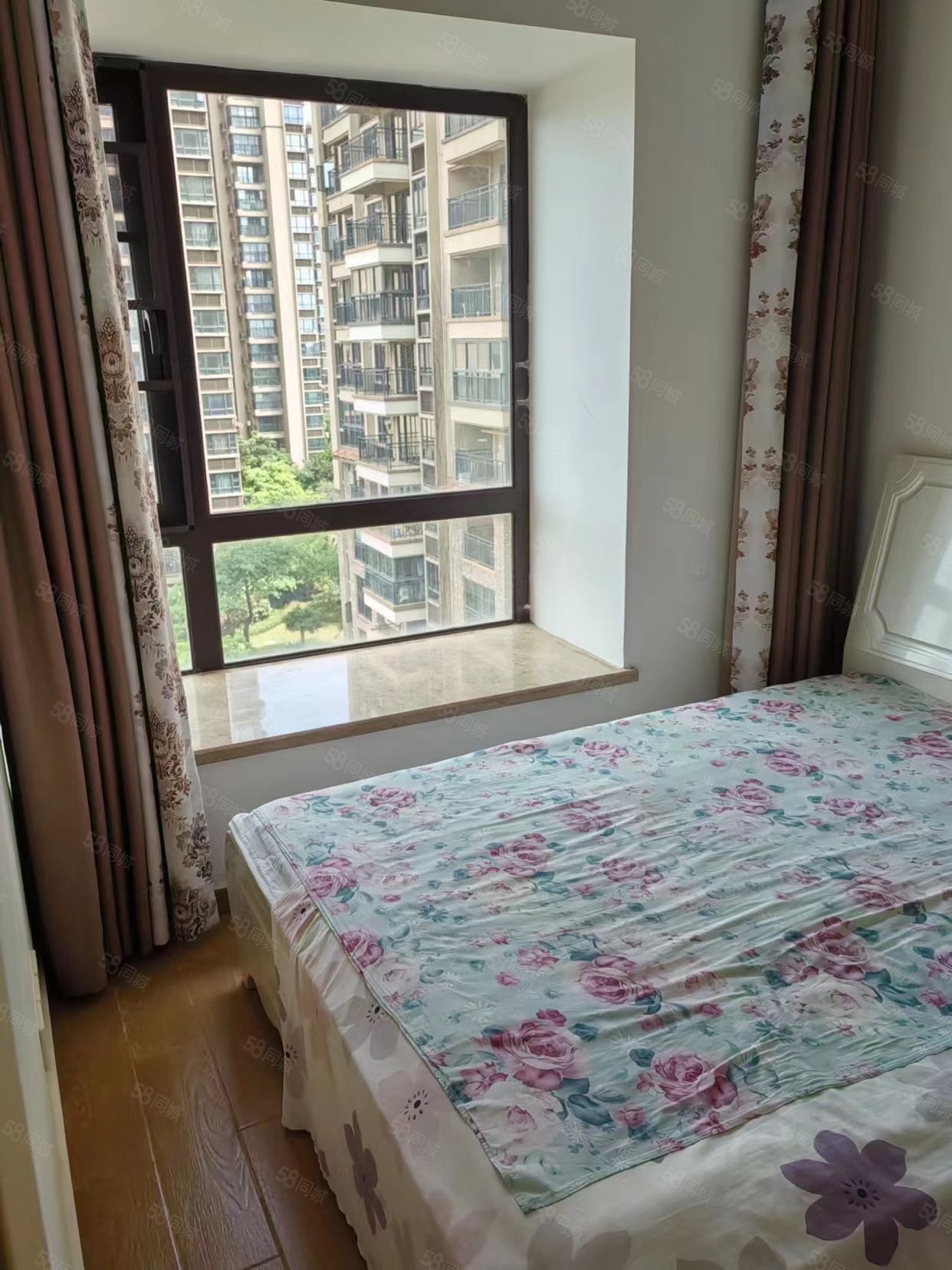 富力红树湾2室2厅1卫70.1㎡南北58万