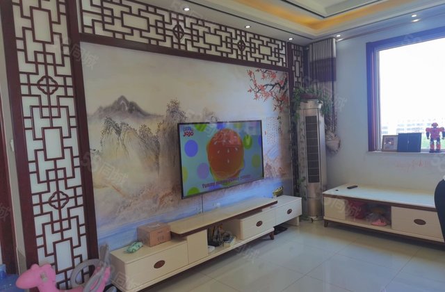 新城邦 3室2厅2卫送车位 送地下室 满五年～房东直卖