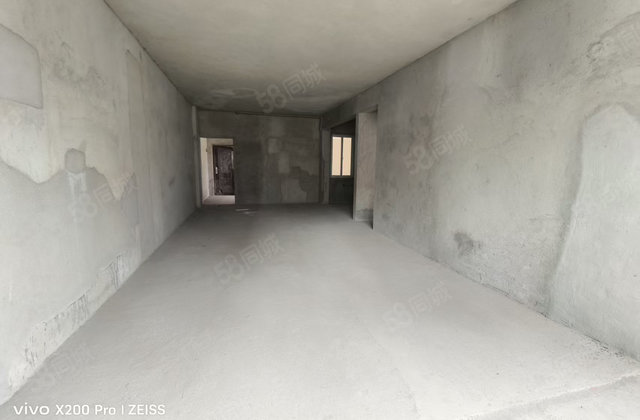 南亚濠庭4室2厅132㎡49.8万二手房图片