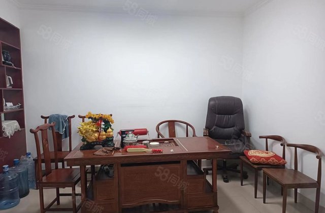 振华西 地暖房 带车库27平 锦绣花园 小三室 随时看