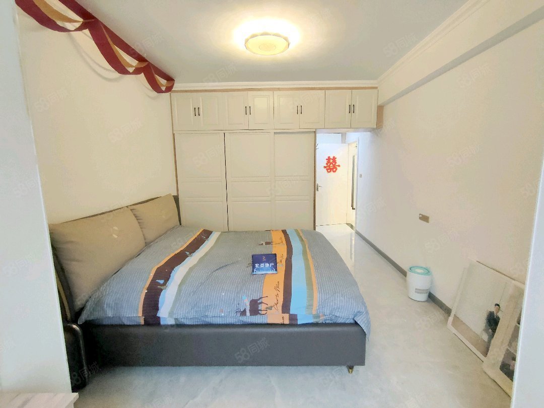 中瑞领航城3室2厅2卫135㎡南北82.8万