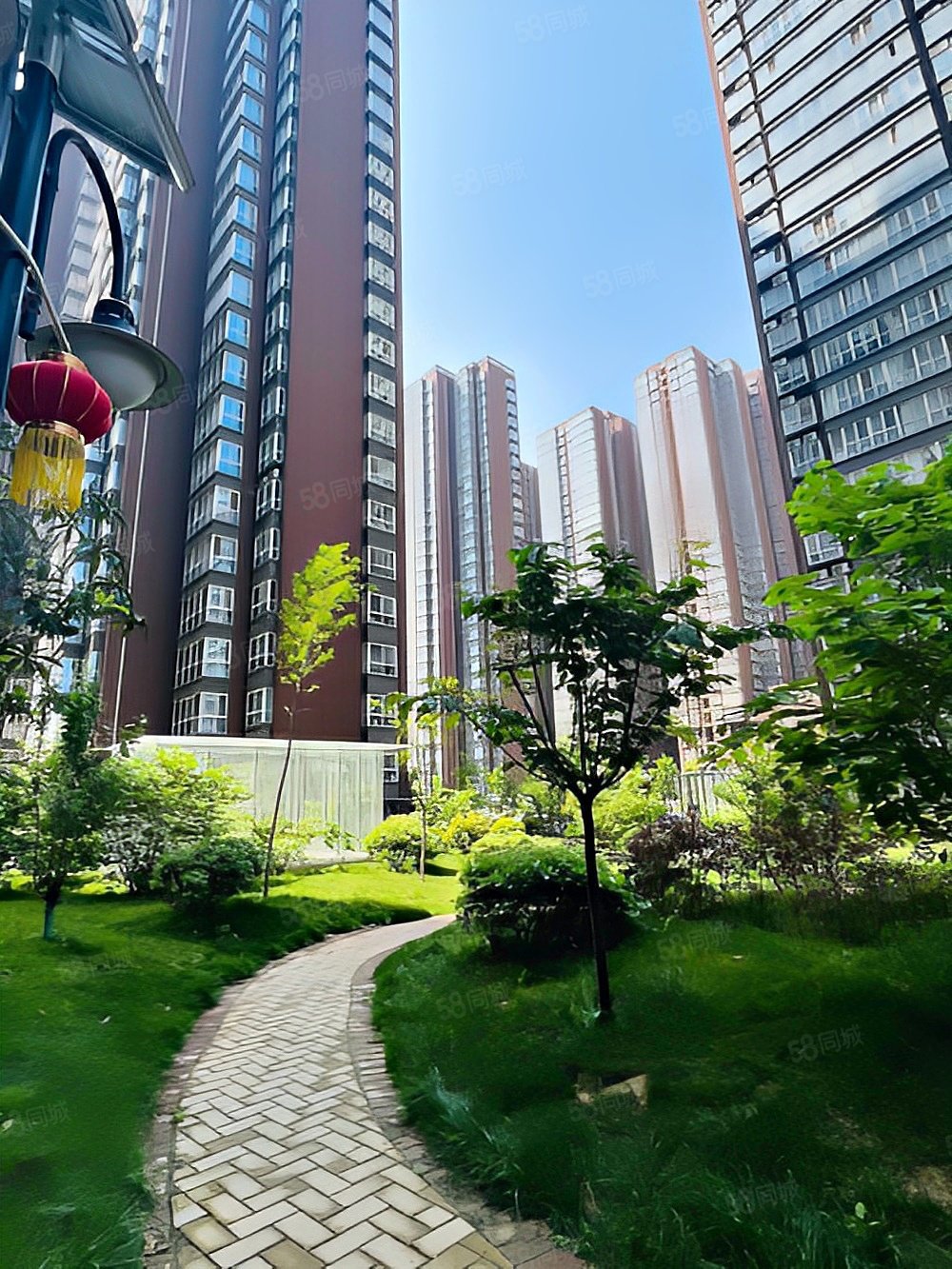 广泰门地铁口安诚御花苑3室2厅毛坯电梯房24小时采光