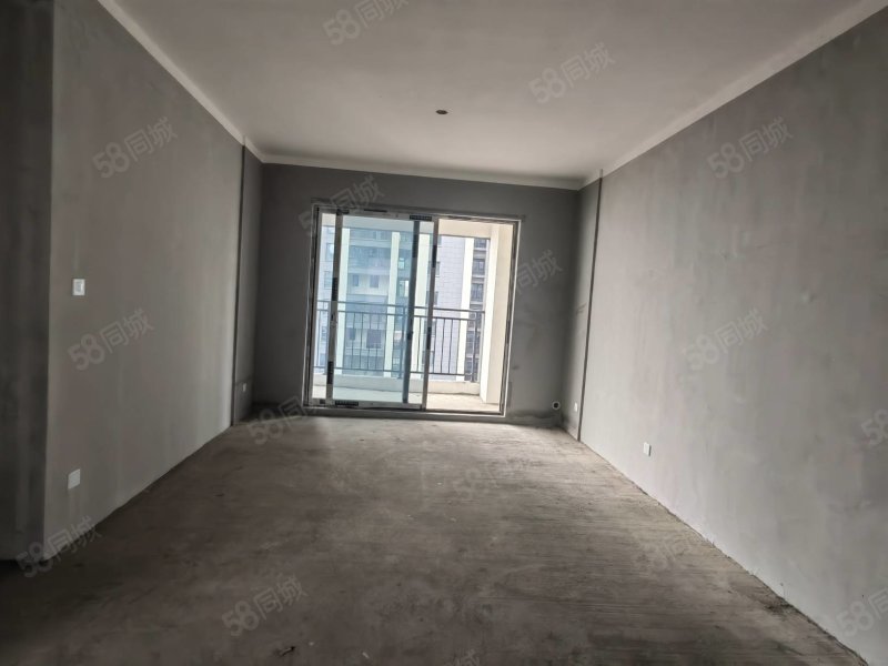 葛宁悦东方4室2厅2卫143㎡南北83.8万