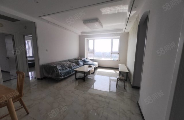 装修好 医疗配套成熟 刚需小三居 南北通透 高楼层采光充足