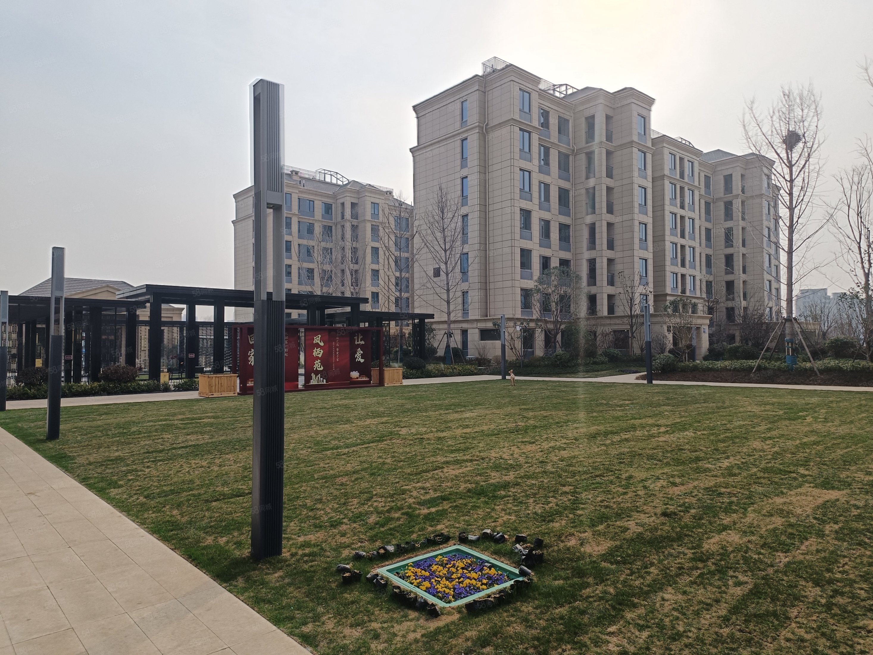 一楼带院!新房手续!正常按揭!急急,凤栖苑-郑州58同城