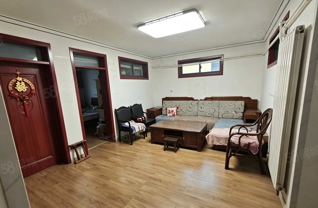 自装婚房，全实木家具，品牌家电（带高性能电脑），纯实木地板