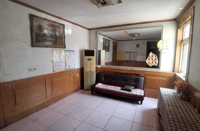 房东诚心卖 铁路益民小区 刚需小三居 ，价格可议，诚意岀