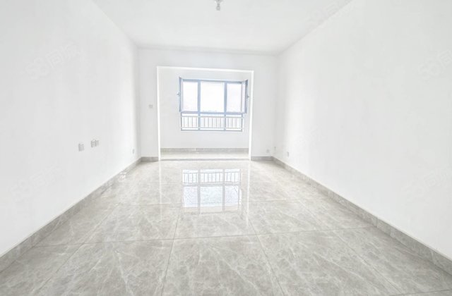 裕昌莲湖新城北区(9-38号楼) 双卫 三叶草 带车位储藏室