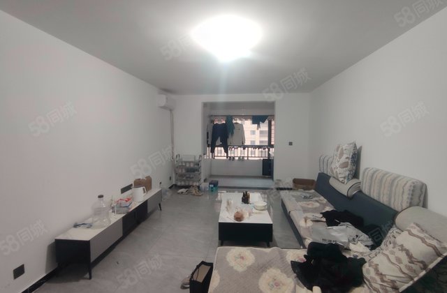 君临华府3室2厅134㎡85万二手房图片