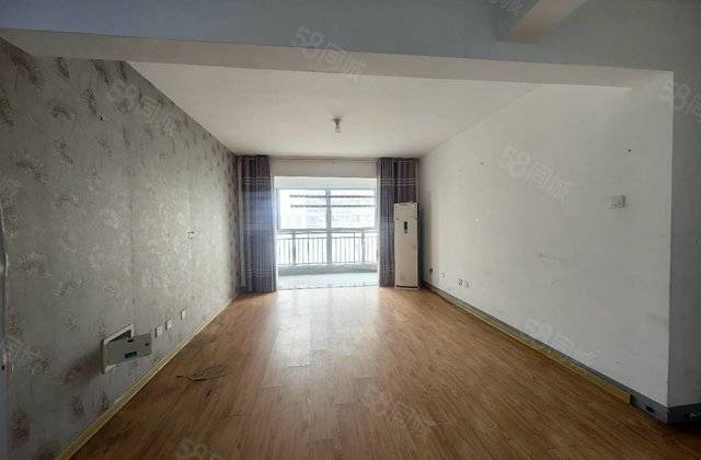 文轩本校！龙湾商品房三室两厅带车位储免大税可按揭贷款随时看房