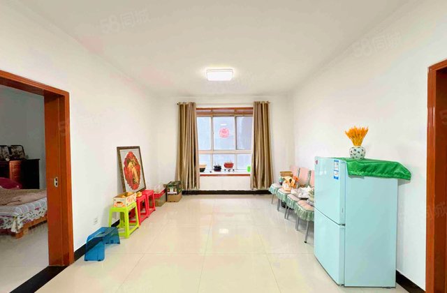 恋日温泉3室2厅141.18㎡108万二手房图片