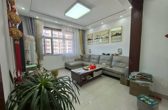 万达旁北邻 带车位 明星兰亭 精装三室 好楼层 香江附近