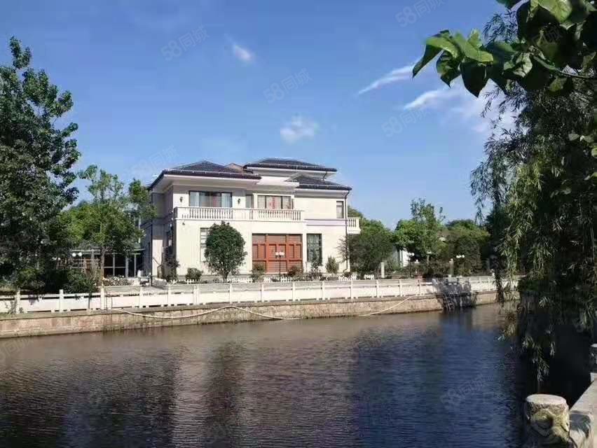 三友星墅香樟苑(别墅)6室3厅4卫260㎡南北714万