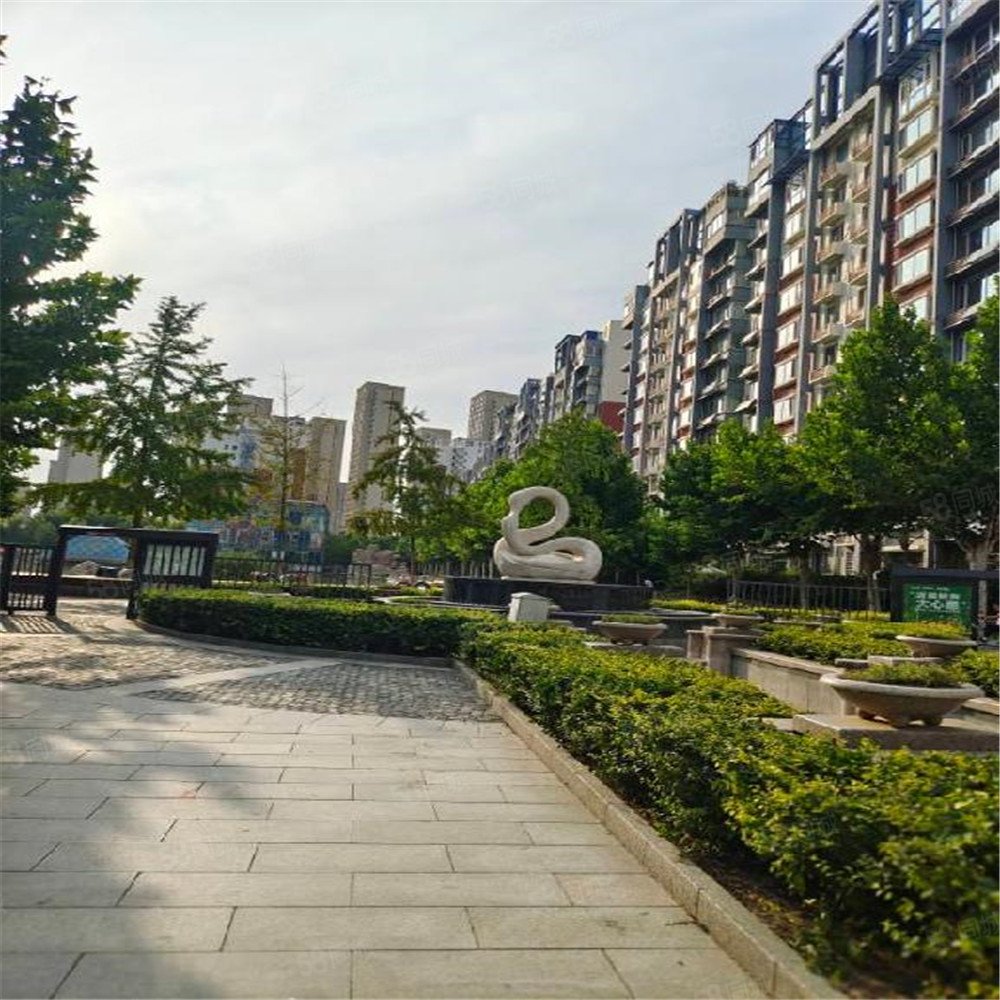 天鹅湖畔豪宅洋房丽景蓝湾b四居室带车位地下室精装修一梯两户中