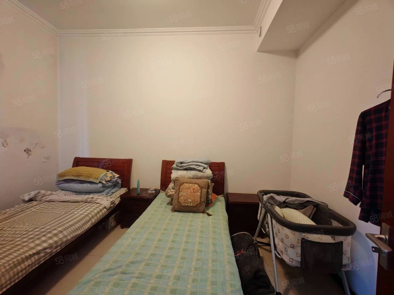 大運河孔雀城(別墅)4室2廳4衛(wèi)267㎡南北320萬