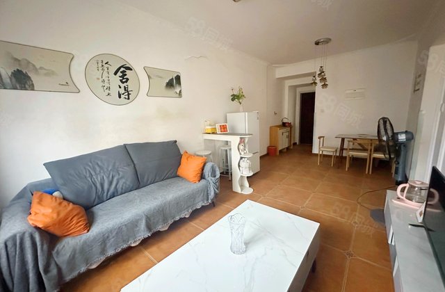 融创凯旋公馆3室2厅71.06㎡68万二手房图片