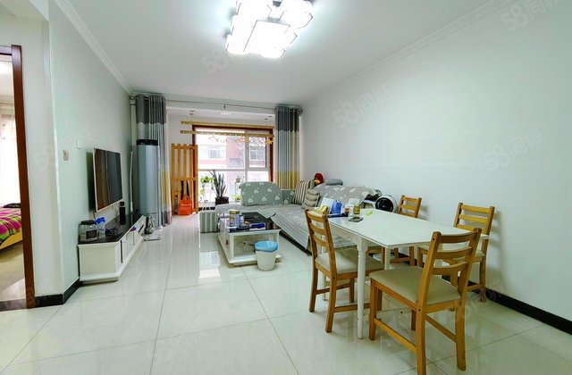 保利金香槟2室2厅85.24㎡79万二手房图片