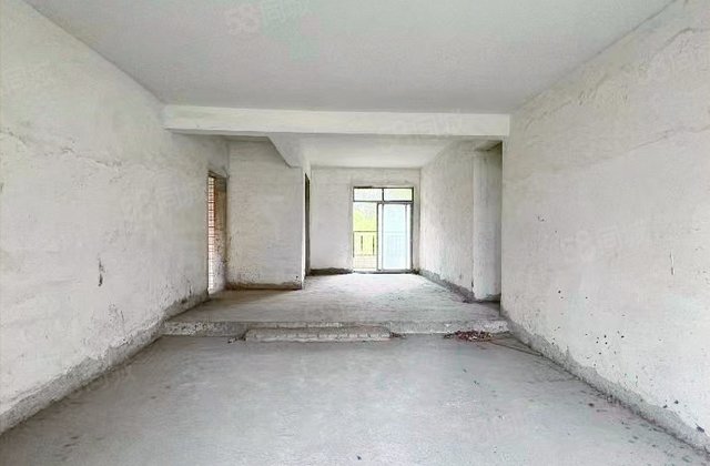 御翠豪苑4室2厅206.03㎡100万二手房图片