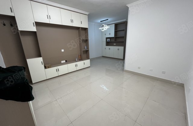 文轩本部 羡林苑 精装三室 98平 有储