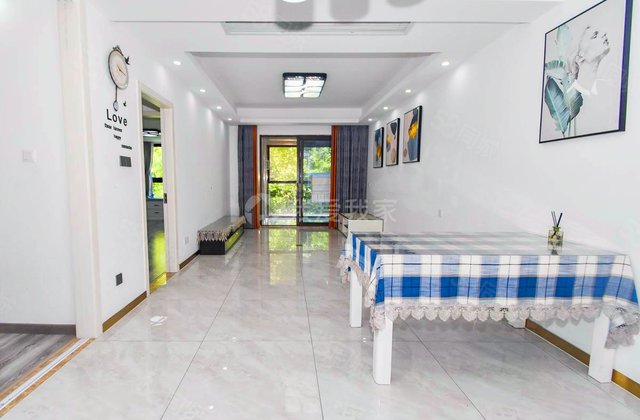 顺发美哉美城3室2厅82.28㎡415万二手房图片