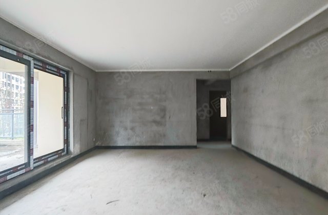 昕晖麓台熙著4室2厅119㎡68万二手房图片