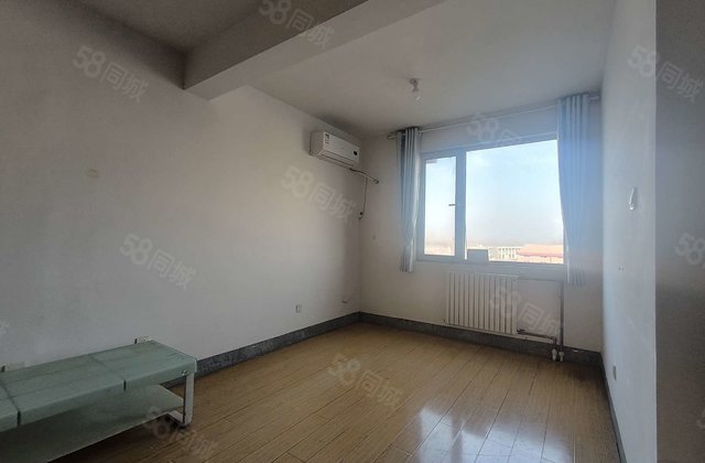 铁路安民小区 中间楼层 近医院 得房好 刚需小三居 南北通透