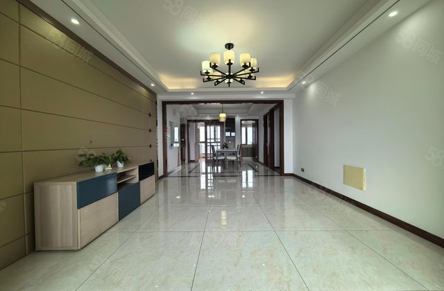 锦绣千丈5室2厅138.3㎡248万二手房图片