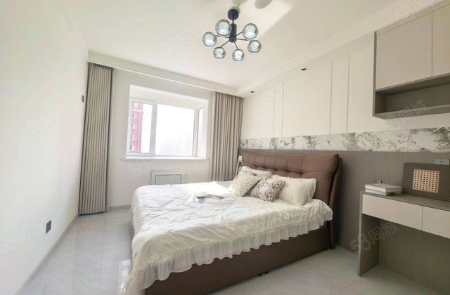 西鲁岗生活区3室2厅126㎡82万二手房图片