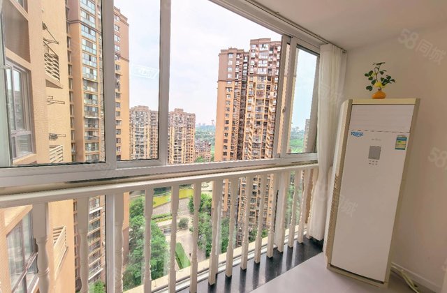 翡翠国际社区3室2厅114㎡67.8万二手房图片