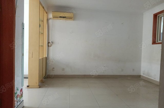 文轩二   步梯洋房99万三室 中间好楼层 送储