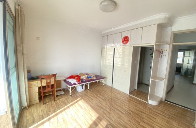 开发区东昌东 外国语三中旁东昌丽都人车分流小高层送车储免大税