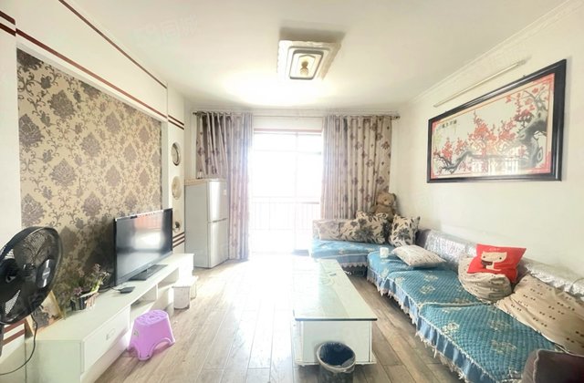 龙巢小区4室2厅140㎡30万二手房图片