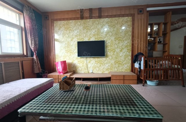 东昌中学一路之隔三室朝阳户型非顶（好加装电梯） 停车方便