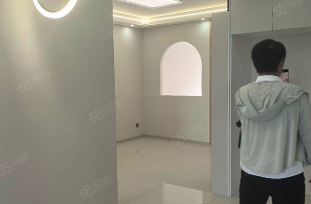 秀丽风景2室1厅75.5㎡28万二手房图片