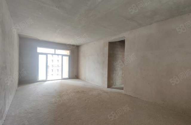 桐达果岭3室2厅122㎡34.8万二手房图片