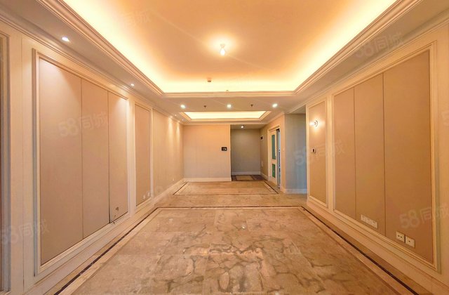 融创玖樾台邸4室2厅139.53㎡300万二手房图片