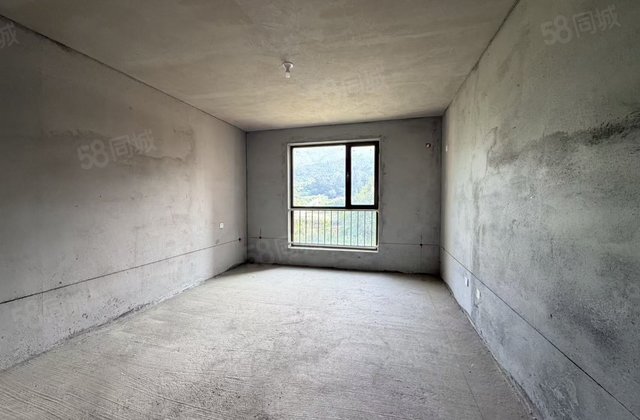 一号公馆4室2厅153㎡124万二手房图片