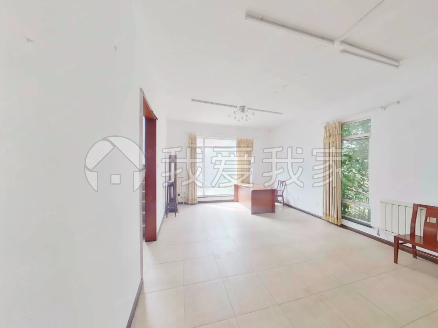 吉晟別墅2室3廳3衛(wèi)224.96㎡東西970萬