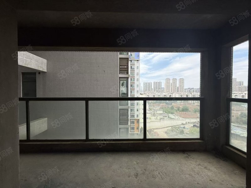 紫光小区3室2厅2卫125.33㎡东西61.8万
