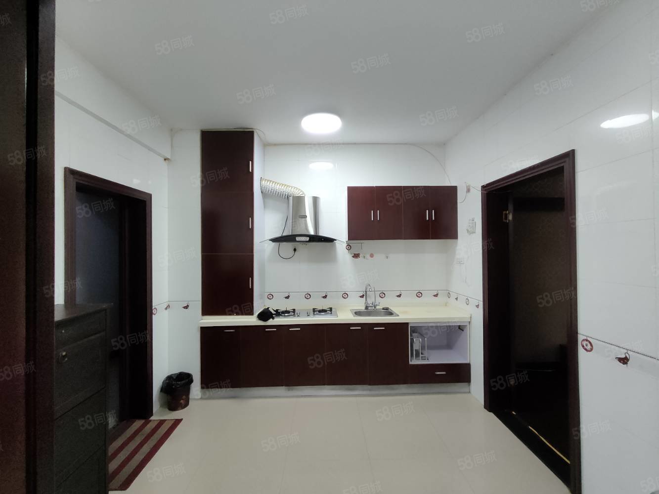 金地广场1室1厅1卫45㎡南北35万