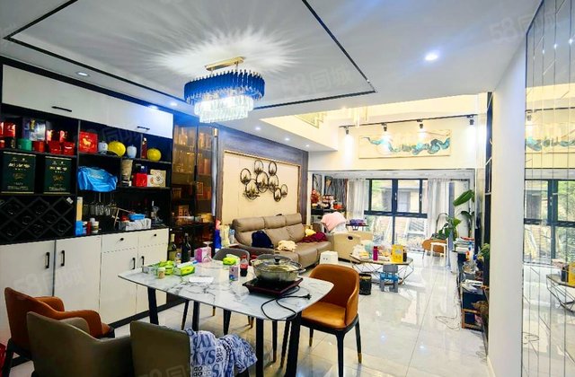 彩叠园1A期4室2厅135.64㎡206万二手房图片