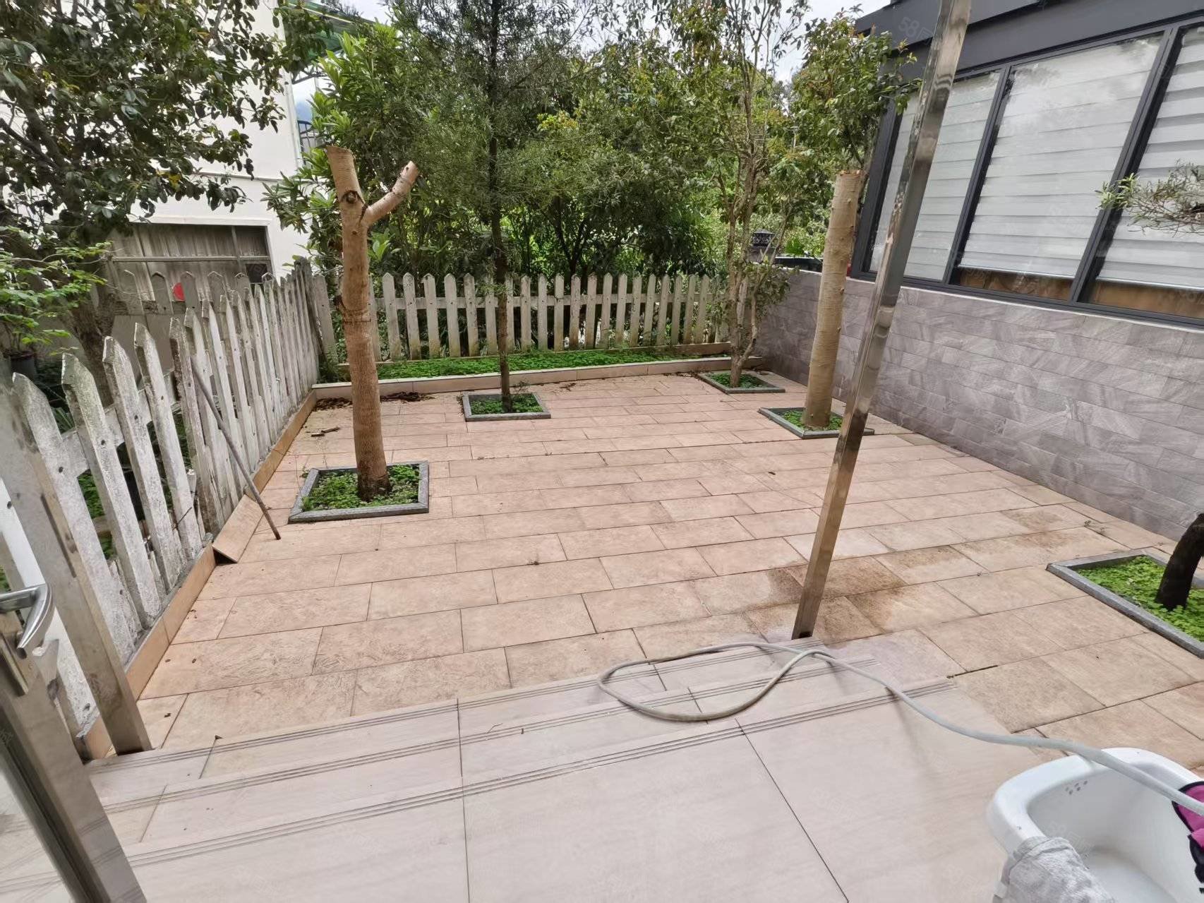 韶关碧桂园4室2厅4卫224㎡南138万