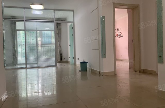 金丰苑三层/万达附近/临多校送地下室房东直卖