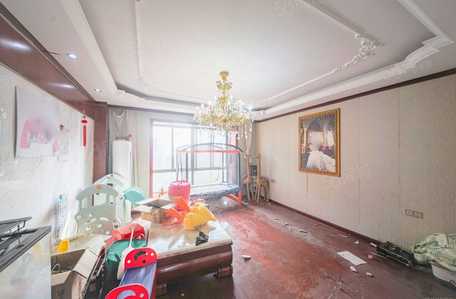 长大彩虹都4室2厅161.68㎡112万二手房图片