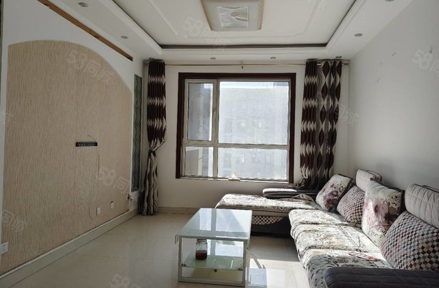 开发区东昌新附近 房东着急卖 三室两厅 送车位储藏室 采光好