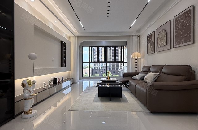 住总丽居苑3室2厅2卫130㎡南北49.8万