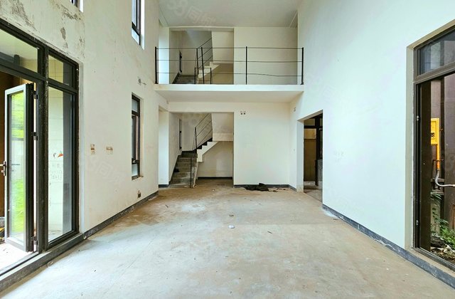 融创欧麓花园城棠屿A区(合院)3室2厅168.11㎡200万二手房图片