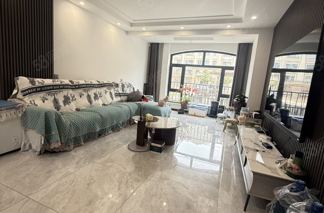 创业城芳渡花园4室2厅161.5㎡89万二手房图片